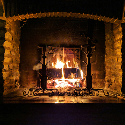 Candles and fireplace as potential indoor soot sources